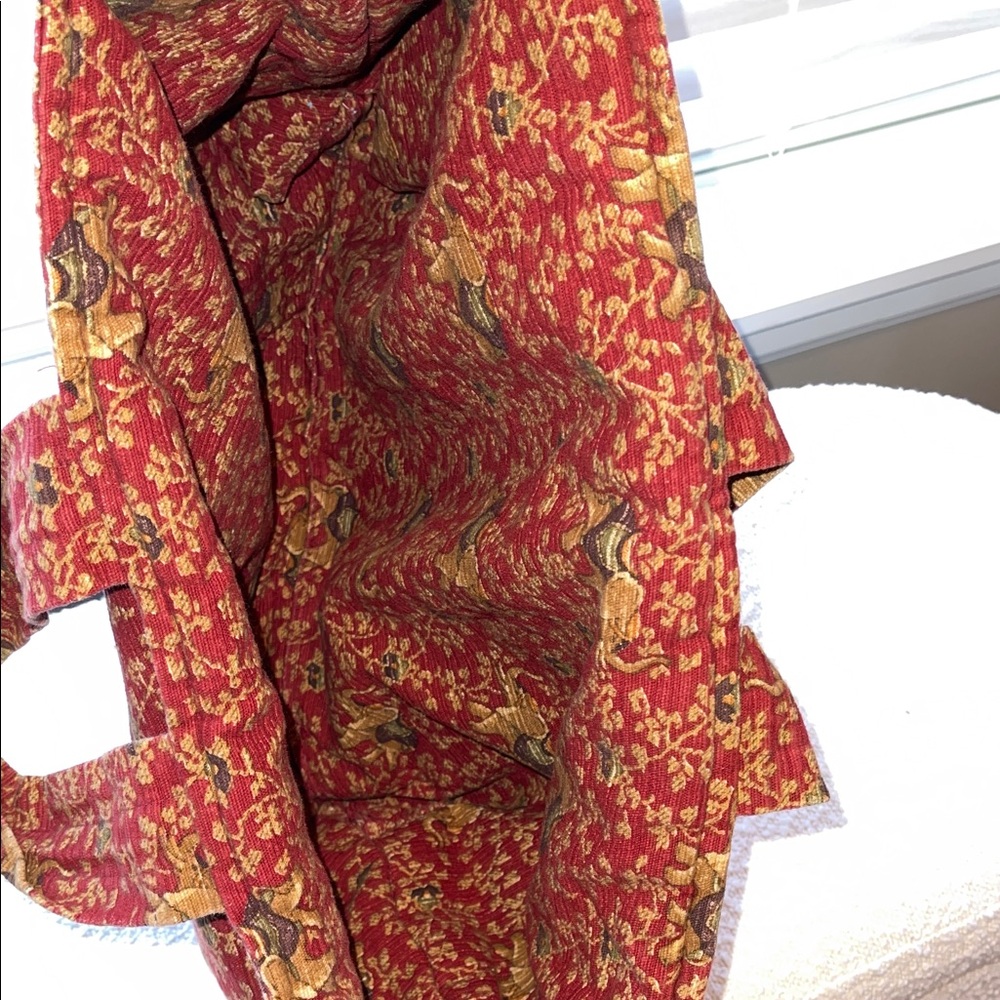 Red Tapestry Tote Bag  ***FINAL OFFER*** - Picture 10 of 10